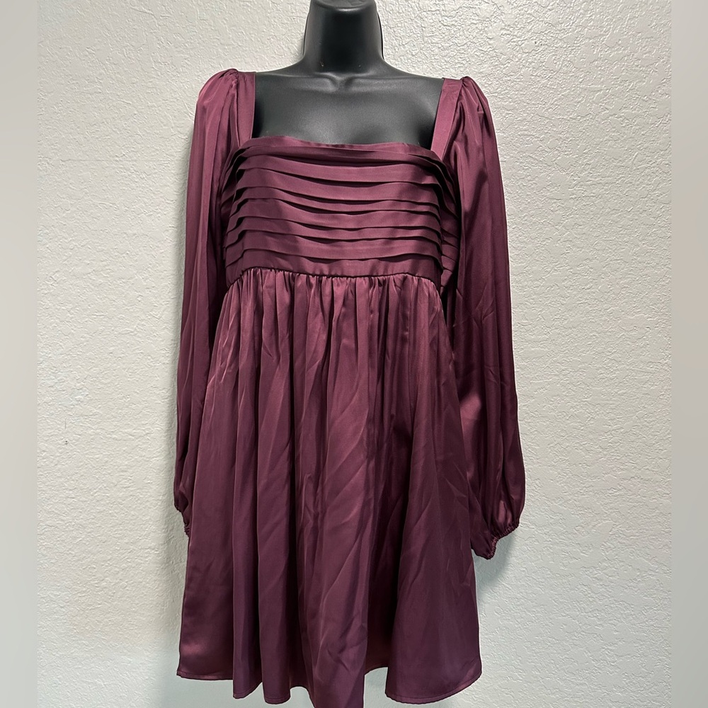 The A&F Emerson Satin Long-Sleeve Mini Dress M